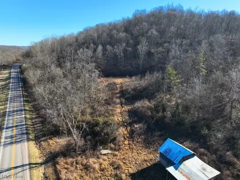18913 Oh-821, Macksburg, OH 45746