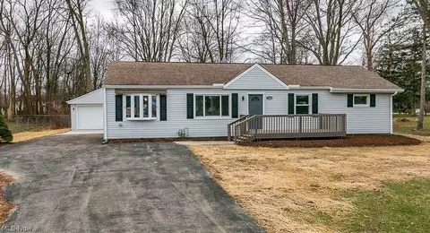 7380 Hawk Ave, Mentor, OH 44060