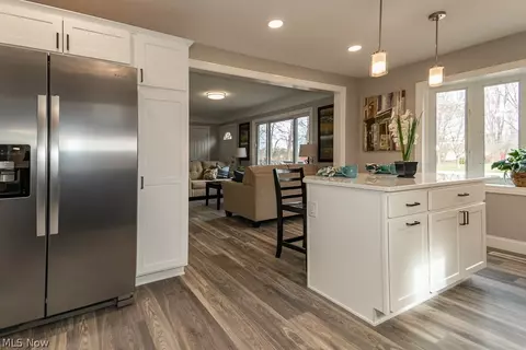 Kitchen - 7380 Hawk Ave, Mentor, OH 44060 photo 2 of 6