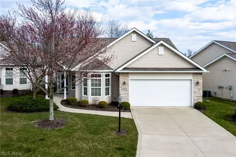 13834 Glenbrook Dr, Strongsville, OH 44136