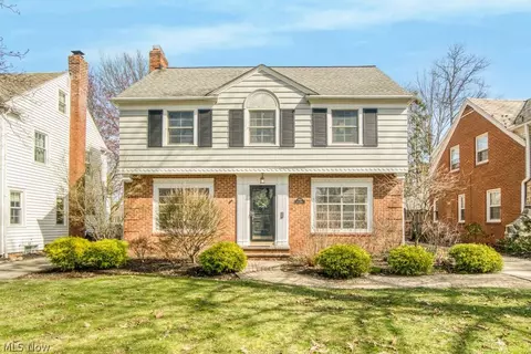 2303 Loyola Rd, University Heights, OH 44118