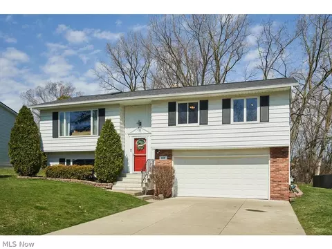 4059 Cherokee Trl, Brunswick, OH 44212