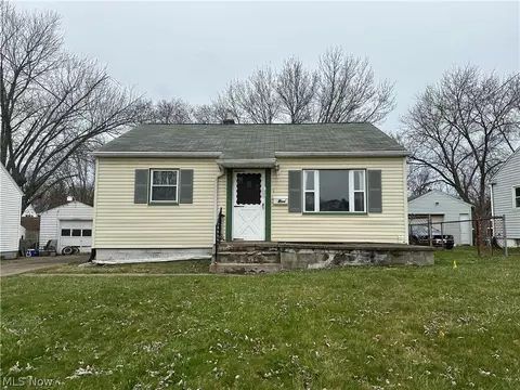 2809 Ellis Ave NE, Canton, OH 44705