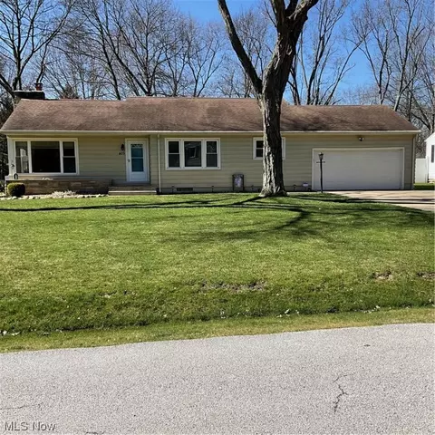 403 Fernwood Ave, Tallmadge, OH 44278