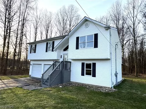 653 Center St W, Warren, OH 44481