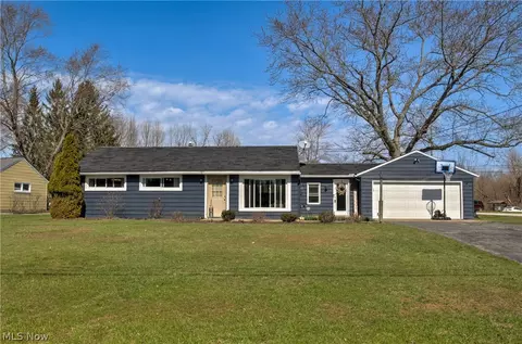 2023 Dooridge Dr, Twinsburg, OH 44087
