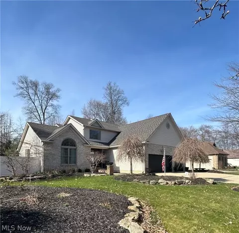175 Saint Andrews, Cortland, OH 44410