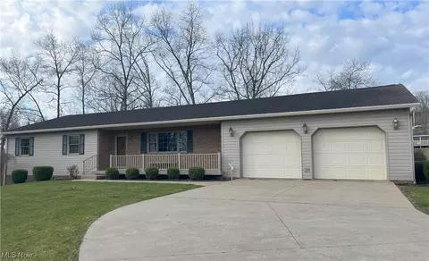 44765 Pin Oak Dr, Caldwell, OH 43724