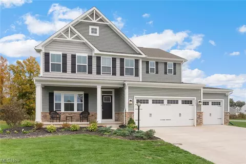 9095 Nash Ln, North Ridgeville, OH 44039