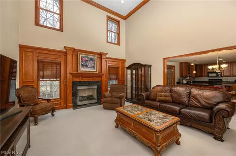 Living - 3579 Vineyard Ave NW, Canton, OH 44708 photo 2 of 3