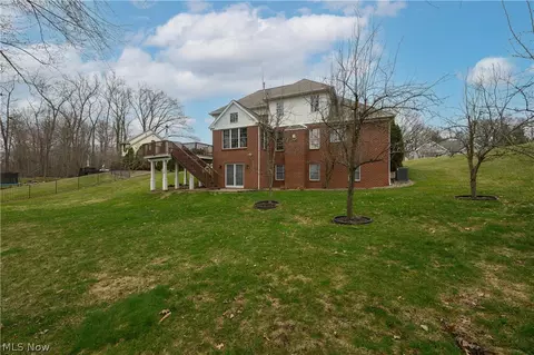 Exterior - 3579 Vineyard Ave NW, Canton, OH 44708 photo 2 of 4
