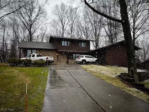 1475 Lake Martin Dr, Kent, OH 44240