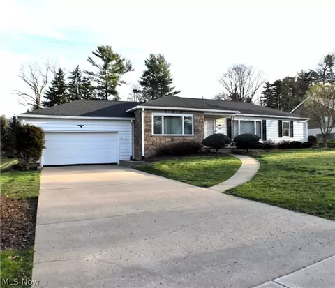481 Longview Rd, Zanesville, OH 43701