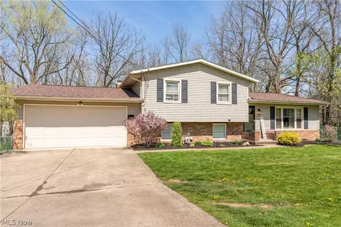 1230 Auburn Ave NW, Massillon, OH 44647