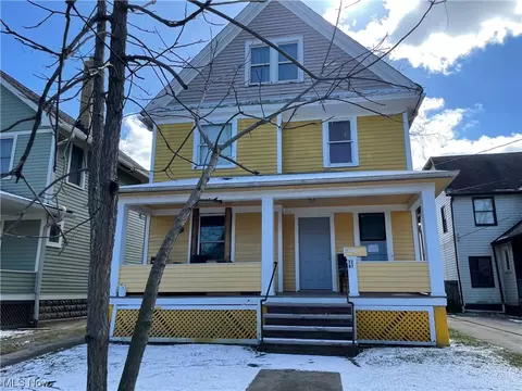 3207 Mapledale Ave, Cleveland, OH 44109