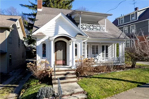 134 E Henrietta St, Wooster, OH 44691