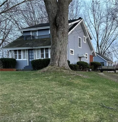 2578 Alexander Rd, Atwater, OH 44201