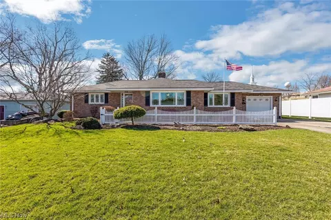 127 S Sunset Dr, Orrville, OH 44667