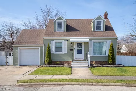 150 E 205 St, Euclid, OH 44123