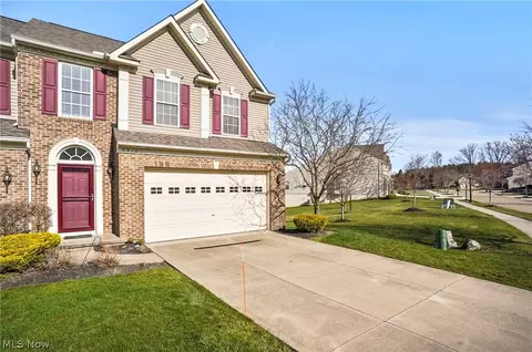 4970 Lake View Dr, Peninsula, OH 44264