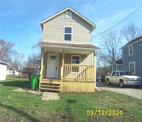 219 Bailey Ct, Alliance, OH 44601