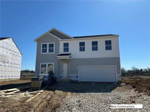 356 Jonagold Dr NE, Louisville, OH 44641