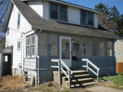5325 Summer Ave, Ashtabula, OH 44004