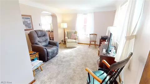 451 E 270th St, Euclid, OH 44132 photo 5