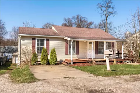 2483 Delaware Ave, Akron, OH 44312