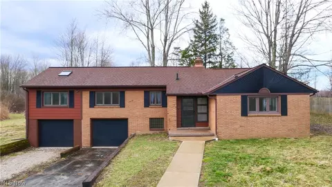 3235 Chapel Rd, Ashtabula, OH 44004