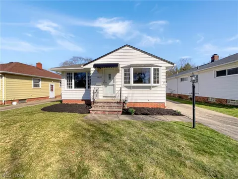 10690 Blossom Ave, Cleveland, OH 44130