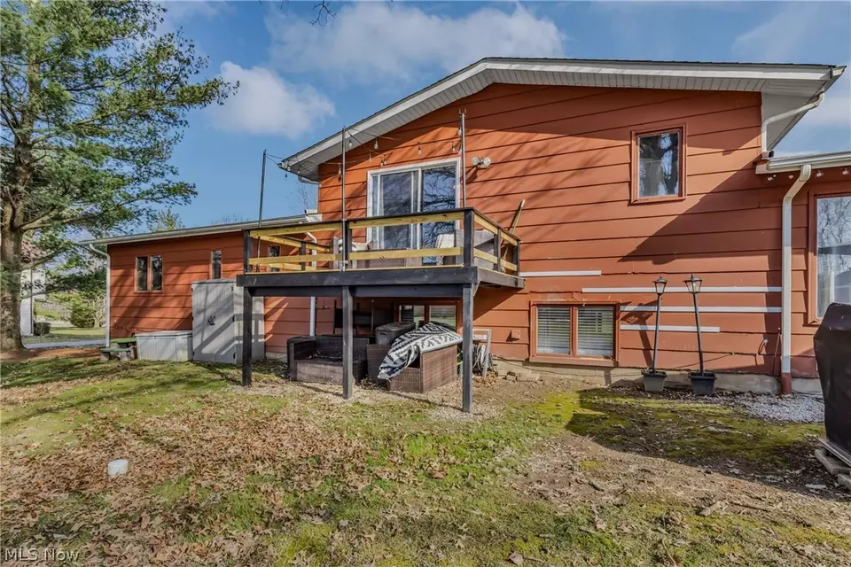 13451 Chardon Windsor Rd, Chardon, OH 44024 48 Photos Movoto