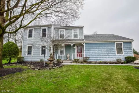 7907 Norriton Cir NW, North Canton, OH 44720