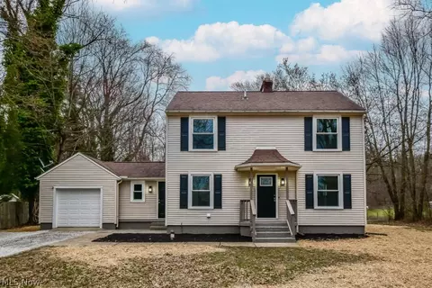 629 S Cleveland Ave, Mogadore, OH 44260