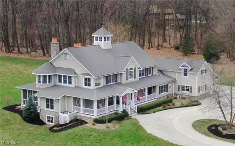 3730 Yellow Creek Rd, Akron, OH 44333