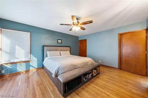 Bedroom - 508 Washington Ave, Elyria, OH 44035 photo 4 of 7