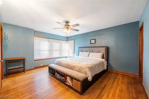 Bedroom - 508 Washington Ave, Elyria, OH 44035 photo 3 of 7