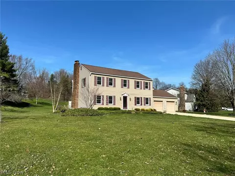 6188 Darlene Cir, Painesville, OH 44077