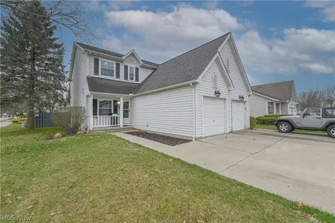 23345 Wainwright Ter, Olmsted Falls, OH 44138