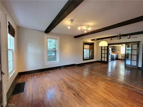 217 E Crain Ave, Kent, OH 44240 photo 4