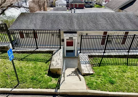 414 Sherman St, Dennison, OH 44621