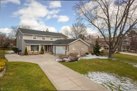 25103 Wimbledon Rd, Beachwood, OH 44122