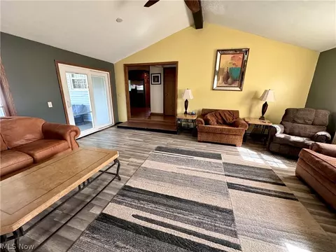 Living - 218 Bell Ave, Dover, OH 44622 photo 4 of 4