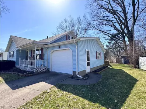 Exterior - 218 Bell Ave, Dover, OH 44622 photo 8 of 9