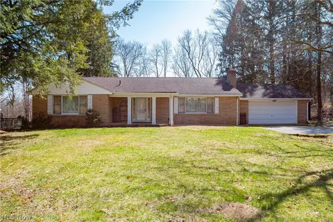 673 N Portage St, Doylestown, OH 44230