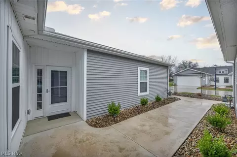 132 Acorn Ln, Elyria, OH 44035 photo 5