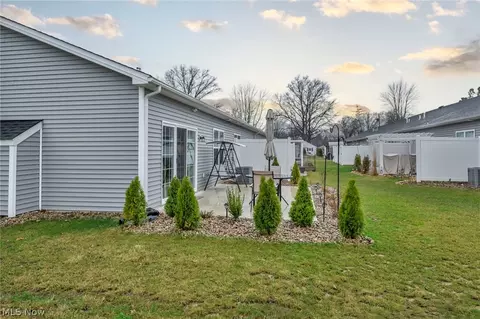 132 Acorn Ln, Elyria, OH 44035 photo 43