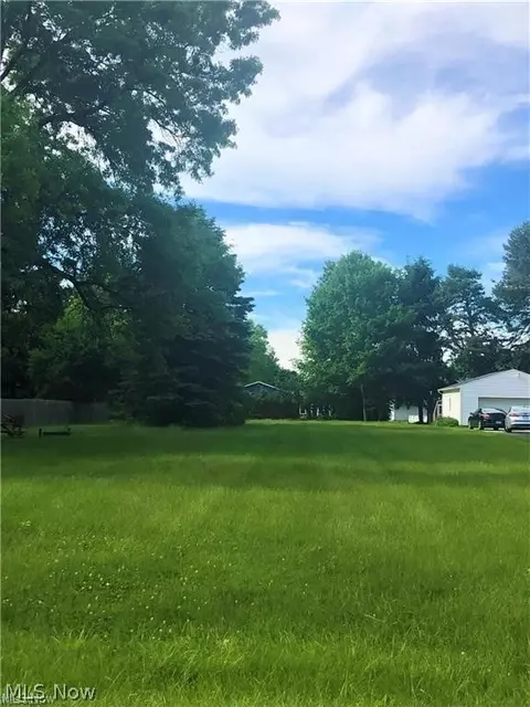 Parkford Street Nw, Massillon, OH 44646