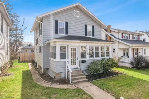 718 Saint Louis Ave, Zanesville, OH 43701