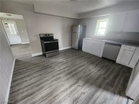 2511 E 34th St, Lorain, OH 44055 photo 10